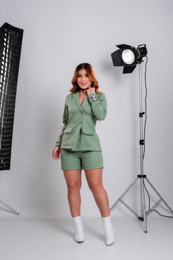 Blazer em Alfaiataria .