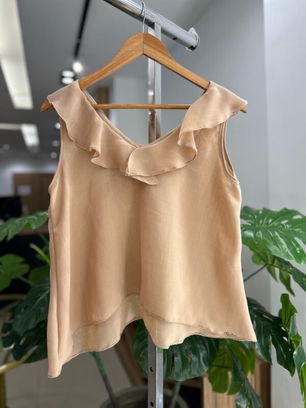 Blusa Pescoço V com Jabô. - Imagem 2
