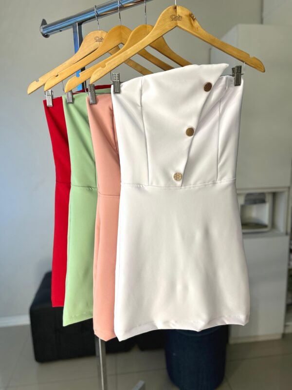 Vestido Tomara que caia Assimétrico com Botões. - Imagem 3