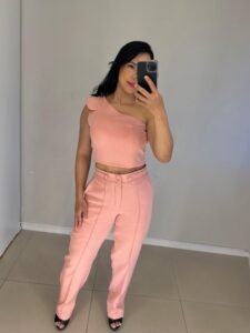 blusa Cropped de um ombro só tecido