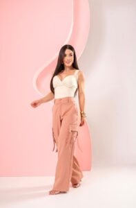 Calça Corte Reto Bolso Lateral